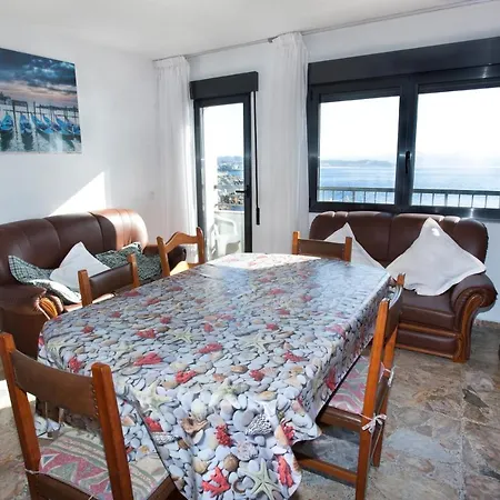 - 3 Bedrooms With Sea Views Young People Group Not Allowed - 04064 Apartmán *